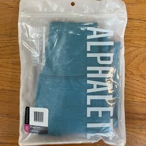 NWT! Alphalete Halo Leggings